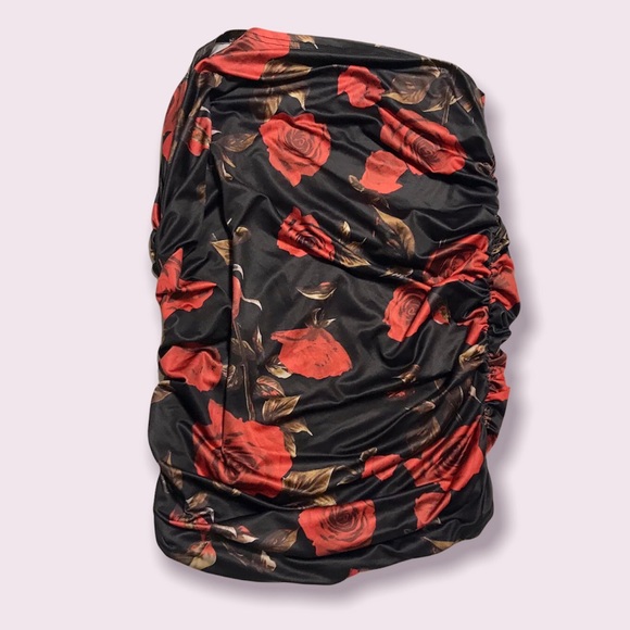 🌟SALE 2/$10.00‼️ SHEIN Women’s Black/Red Floral Midi Skirt / Drawstring size M - Picture 3 of 4